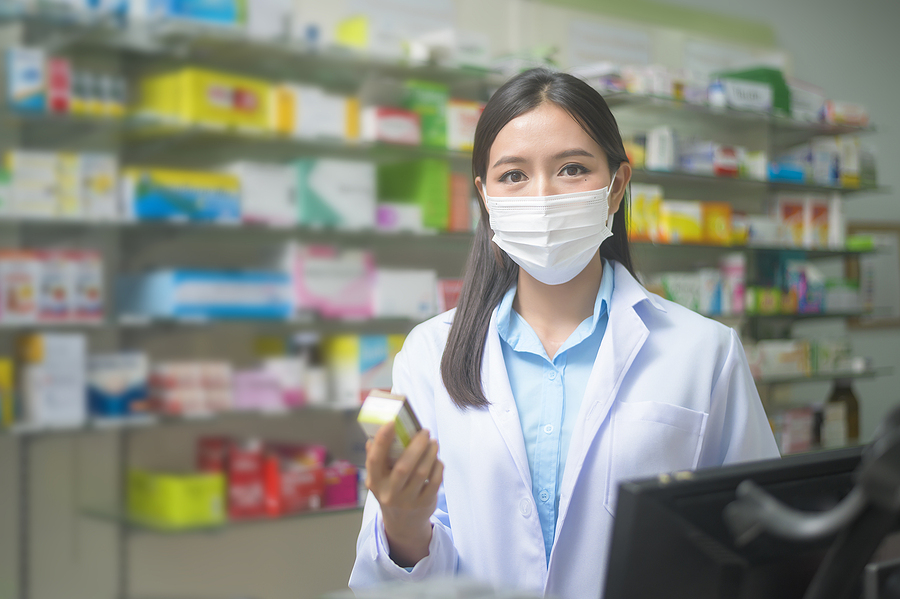 The Great Perks of Working in a Pharmacy